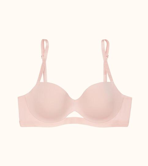 Model Bra Untuk Payudara Kecil. PILIH JENIS BRA YANG TEPAT!