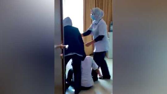 Mengaku Sebagai Anggota Polisi, Ini Fakta Pelaku Penganiayaan Perawat Yang Viral!