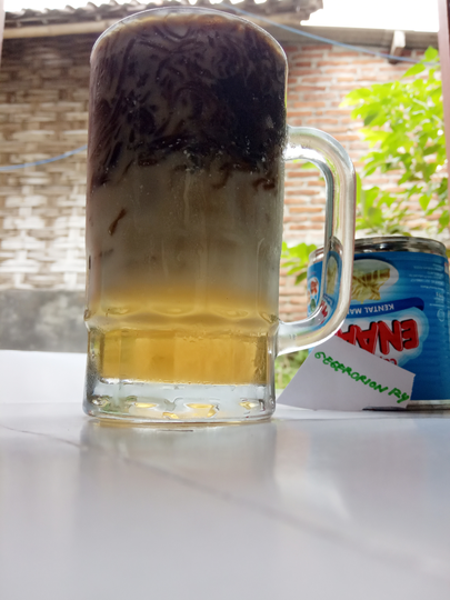 Es Cincau Hitam Susu, Bagaimanapun Bentuknya, Rasa Tetap Juwarak