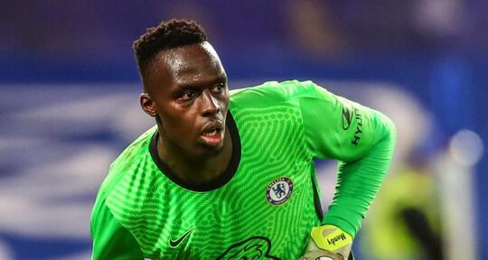 Mendy Kiper Chelsea Hancur di Liga, Sempurna di Champions