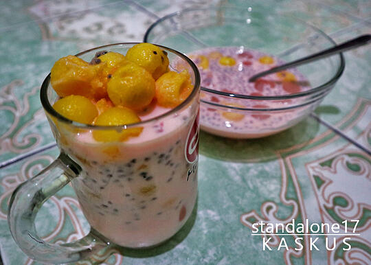Segarnya Es Semangka, Buah Favorite Rosulullah. Cocok Temani buka Puasa mu !