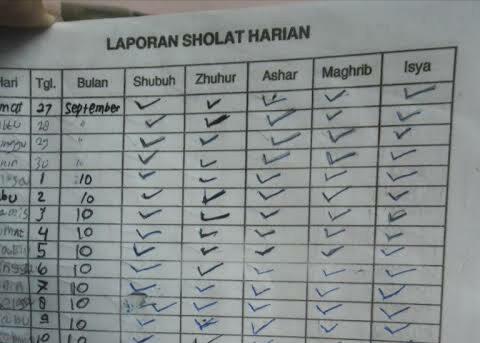 (Nostalgia) Dusta Dimulai Dari Buku Kegiatan Bulan Ramadhan