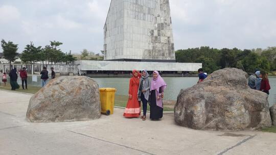 Masjid 99 Cahaya Asmaul Husna, Tempat Asik Ngabuburit di Tulang Bawang Barat Lampung!