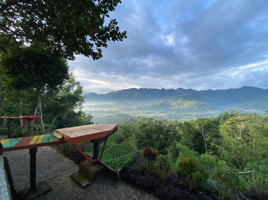 Sejenak menengok Punthuk Setumbu, The Borobudur Nirwana Sunrise