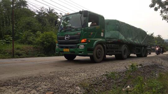 Mengenal Crawler Gear, Gigi Siput Andalan Truk Untuk Menaklukkan Medan Berat!
