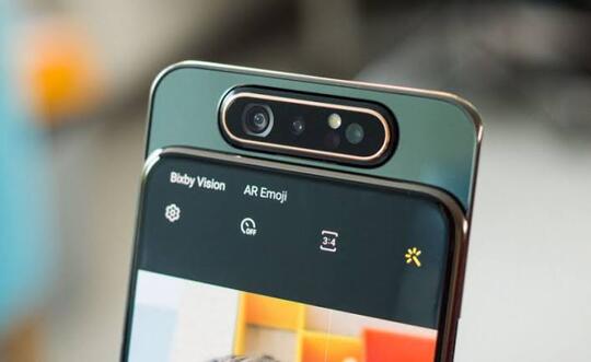 Suka Selfie!! Ponsel Dengan Kamera Model Pop Up, Apa Sudah Tak Laku Lagi?