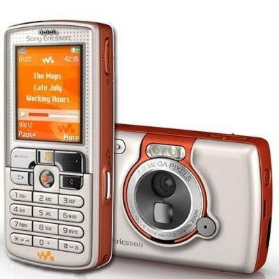 7 Ponsel Jadul Sony Ericsson Yang Bikin Kangen Masa Lalu,No. 6 Paling Klasik