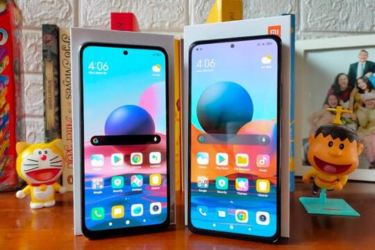 Layar Amoled Menjadi Jurus Samsung, Oppo, Vivo Dan Xiaomi, Apa Sih Keunggulannya?