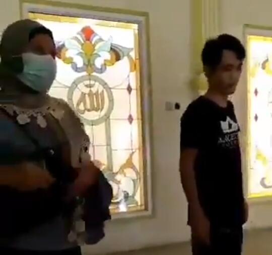 Ustaz Abdul Rahman: Masjid Tidak Sama Dengan Pasar, Apakah Masker Budaya Pasar?