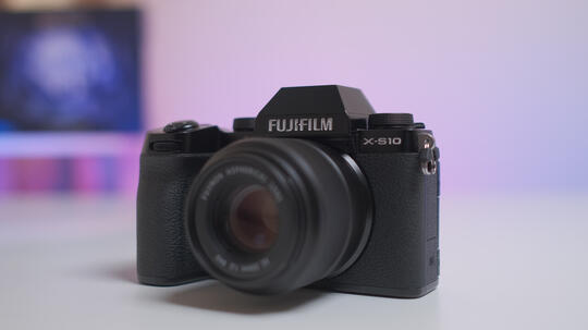 Review Fujifilm X-S10