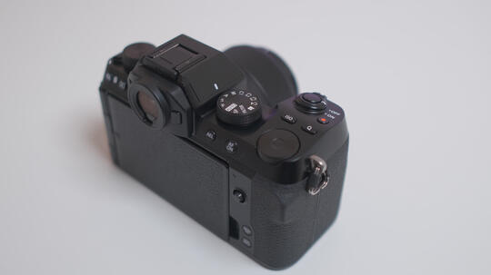 Review Fujifilm X-S10