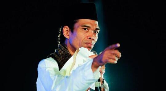 UAS Sebut Haram Masuk Tempat Ibadah Agama Lain: Ada Patung Berhala di Dalam!