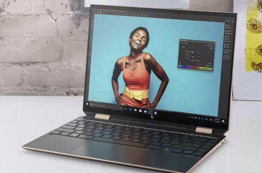 Laptop HP Spectre X360 14 Covertible, laptop canggih dengan design mewah!!