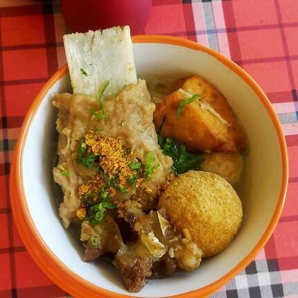 Penjualnya Seksi, Pelanggan Ketagihan. Kisah Sukses Usaha Bakso Semox