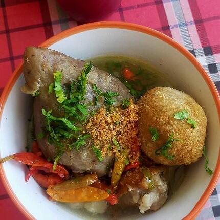 Penjualnya Seksi, Pelanggan Ketagihan. Kisah Sukses Usaha Bakso Semox