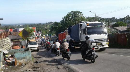 Inilah Mengapa Kebanyakan Bus Dan Truk Pakai Mesin I6, Kenapa Gak V6 Saja?