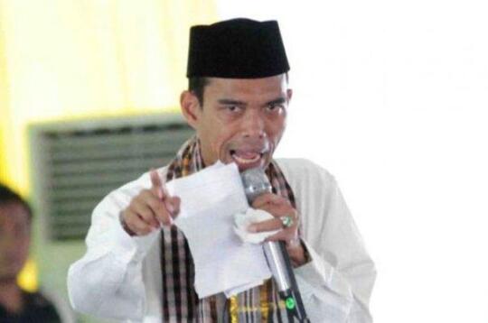 Kalau Haram,Kenapa Babi Diciptakan oleh Allah?UAS:Orang yg Ngomong Otaknya Sungsang