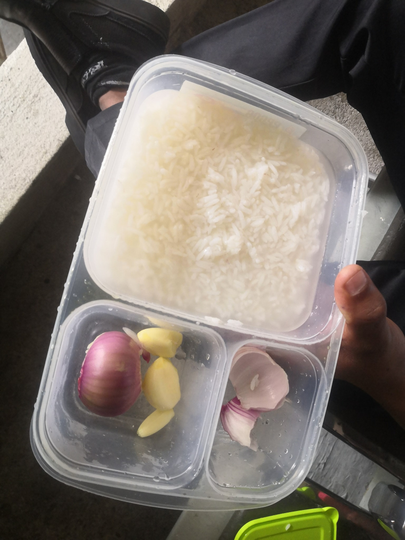 Uang/Gaji Hanya Untuk Cukup Makan Sehari 😢😢