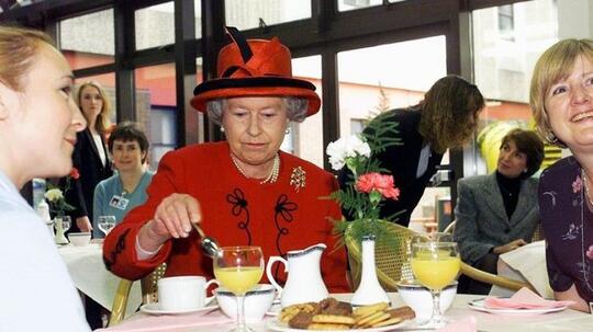 Apa yang Ratu Elizabeth makan setiap hari?