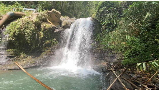 Berkunjung ke Curug Thitang, Air Terjun Asri yang Tersembunyi
