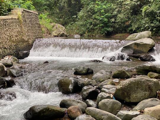 Berkunjung ke Curug Thitang, Air Terjun Asri yang Tersembunyi