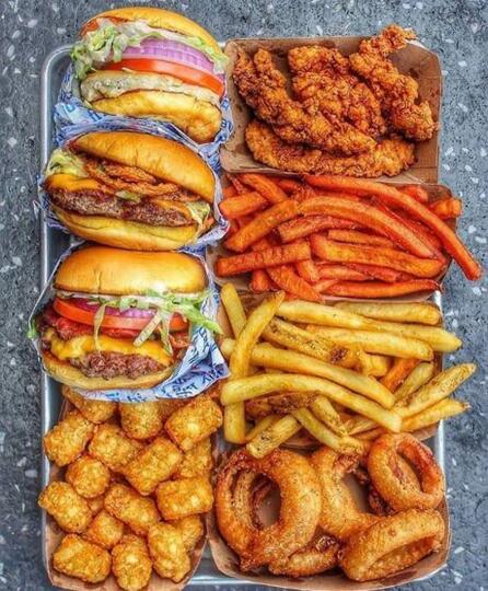 3 Jenis Makanan yang Digadang-gadang Menjadi Penyebab Munculnya Jerawat