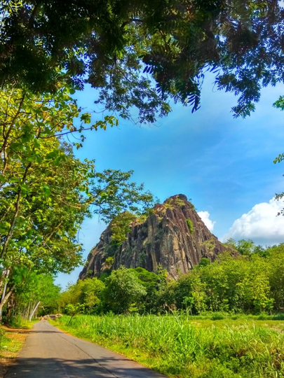 Bukit Bebatuan Gunung Sepikul, Pesona Alam Tersembunyi di Sukoharjo