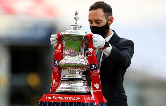 Pernah Mengalahkan Duo Manchester. Inilah Final Piala FA 2021: Chelsea vs Leicester