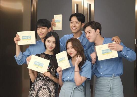 Lagi Males Nonton Drakor yang Berat? 4 Web Drama Tahun 2021 Ini Pas Buat Kamu!