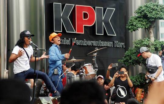 Dulu Slank Dipuja, Kini Dihujat, dan Muncul Tagar Miris