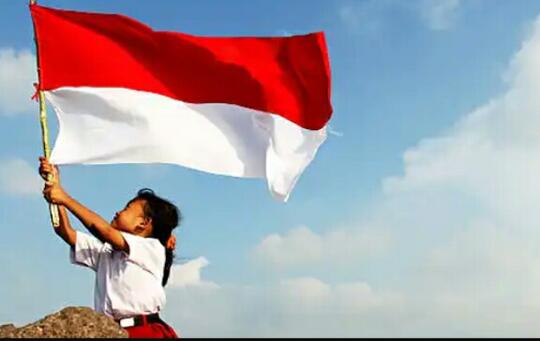 Inilah Para Bule yang Bikin Agan Cinta dan Bangga dengan Keunikan Indonesia