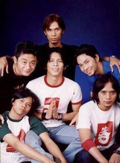 Nostalgia Lagu Hits 2000an yang Bikin Baper Pada Masanya