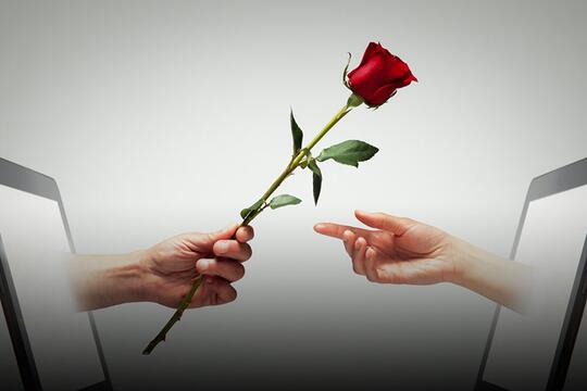 Jatuh Cinta Virtual, Wajar atau Tidak?