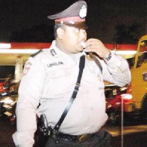 Kenapa Polisi Banyak Yang Perutnya Buncit?