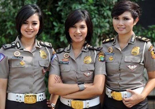 Kenapa Polisi Banyak Yang Perutnya Buncit?