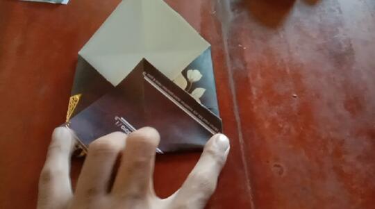 Memanfaatkan Undangan Bekas Menjadi Amplop Cantik dan Estetik, Yuk Bikin GanSis