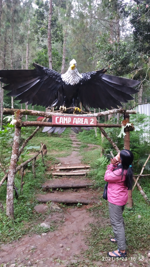 Pleseran, Tempat Plesiran Yang Adem Dan Nyaman Di Kaki Gunung Lawu
