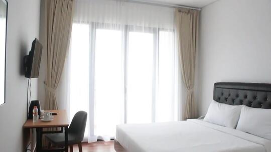 Are You and I Bed & Breakfast, Hotel 300 Ribuan dengan View Instagram able, Apik!