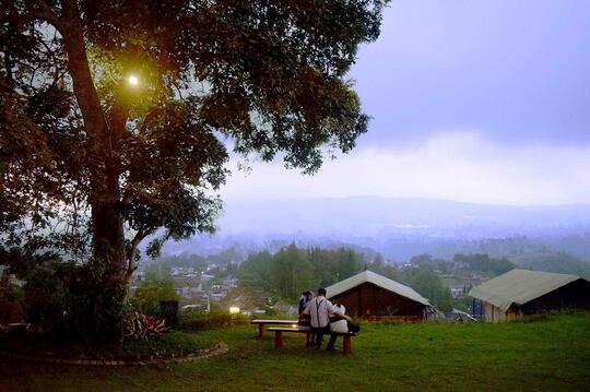 Camping dengan Fasilitas Lengkap Hanya di Trizara Resorts Glamping