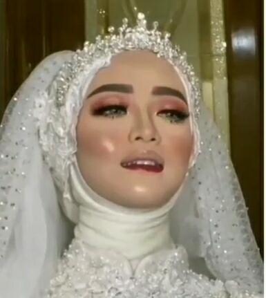 Viral Video Hasil Make Up Pengantin Bikin Iba, Netijen: Ibunya Aja Suruh Nikah Lagi!