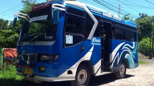 Pintu Tengah Pada Bus, Apa Sih Kelebihan Dan Kekurangannya?