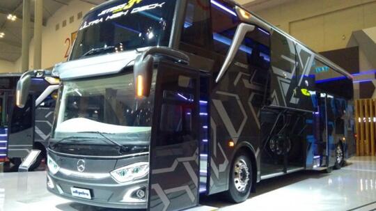 Pintu Tengah Pada Bus, Apa Sih Kelebihan Dan Kekurangannya?