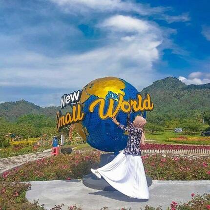 Small World, Tempat Wisata Instagramable Untuk Keluarga