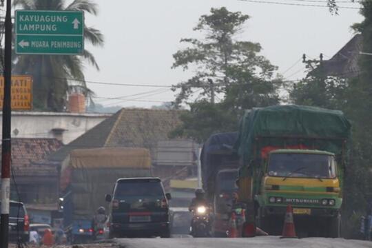 Kenapa Sih Bus Sumatera Banyak Yang Memakai Tameng?