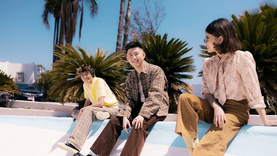 Cerita Seru di Balik Single Baru Rich Brian, NIKI, & Warren Hue 'California'