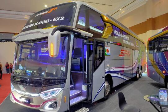 Apa Keunggulan Bus Bermesin Belakang Dibanding Bermesin Depan?