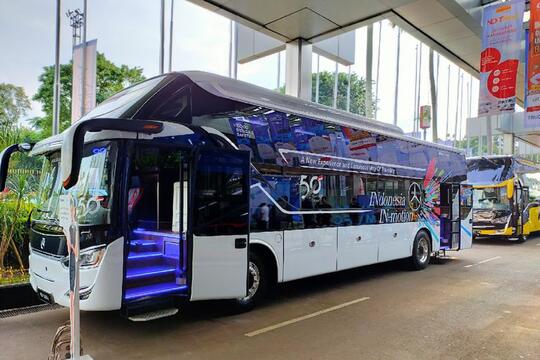 Apa Keunggulan Bus Bermesin Belakang Dibanding Bermesin Depan?
