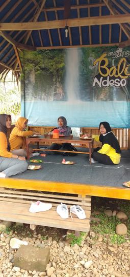 Kangen Masakan Emak, Mampir Saja di Angkringan Bali Ndeso Rogoselo Pekalongan