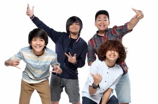 Populer, 5 Lagu Boy Band dan Girl Band Ini Pernah Hits di Indonesia loh!