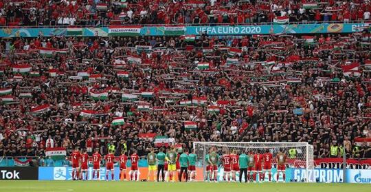 Katanya Corona, Tapi Kok Stadion Di Perhelatan Euro 2020 Penuh?
